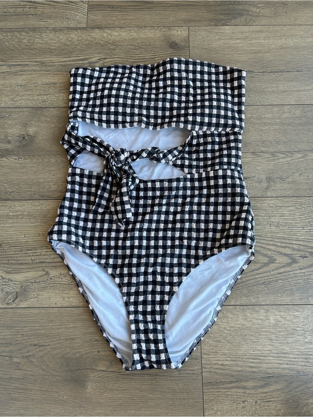 🪴 aerie Black & White Gingham One-Piece Swimsuit with Tie Front